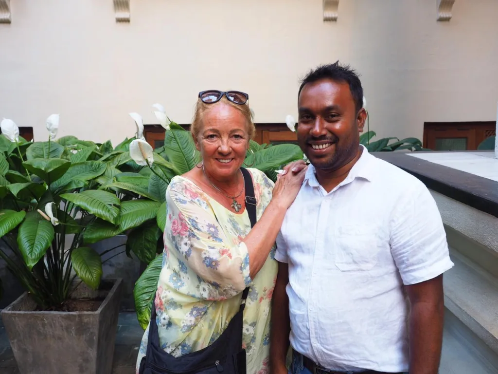 HasFre Tours Driver guide Dishan
